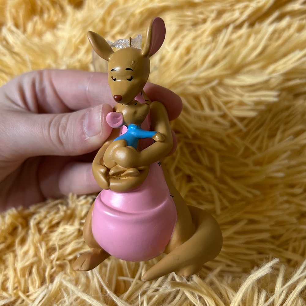 New In Box “Kanga Loves Roo” 2022 Disney Hallmark Keepsake Ornament WTP - Picture 5 of 8